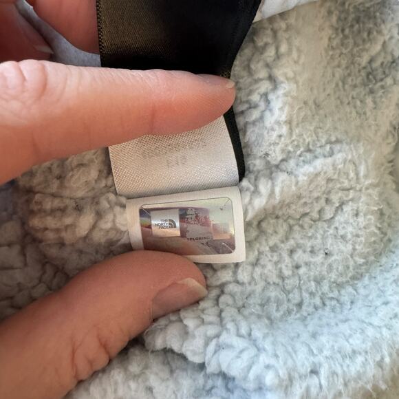 The North Face White Camo Down Puffer Jacket Hooded - Picture 8 of 11